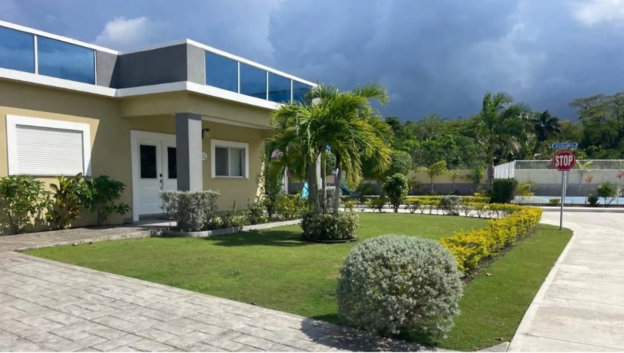 Mable'S Villa Бухта Св. Анны